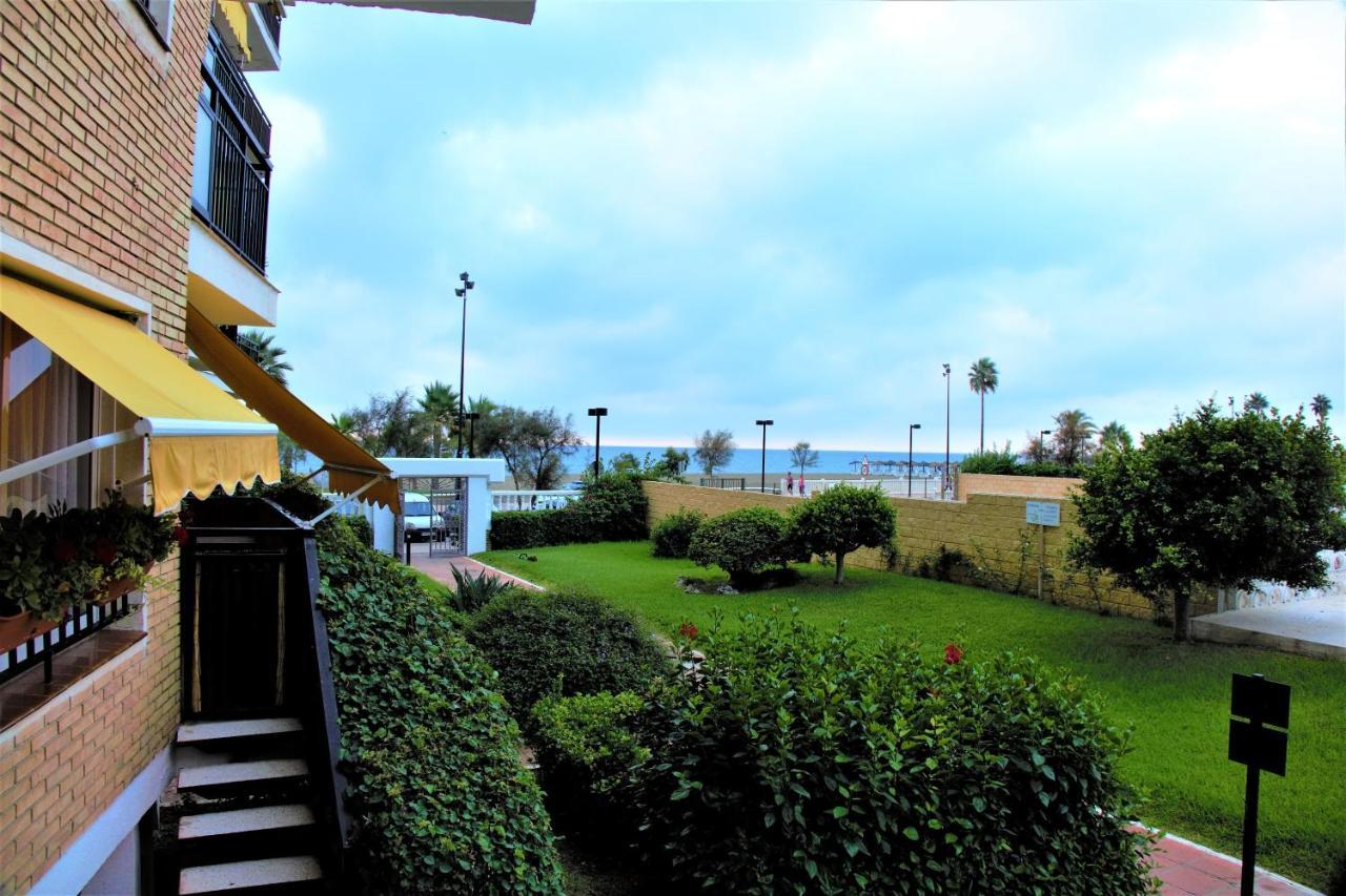 Fuengirola playa beachfront Exterior foto